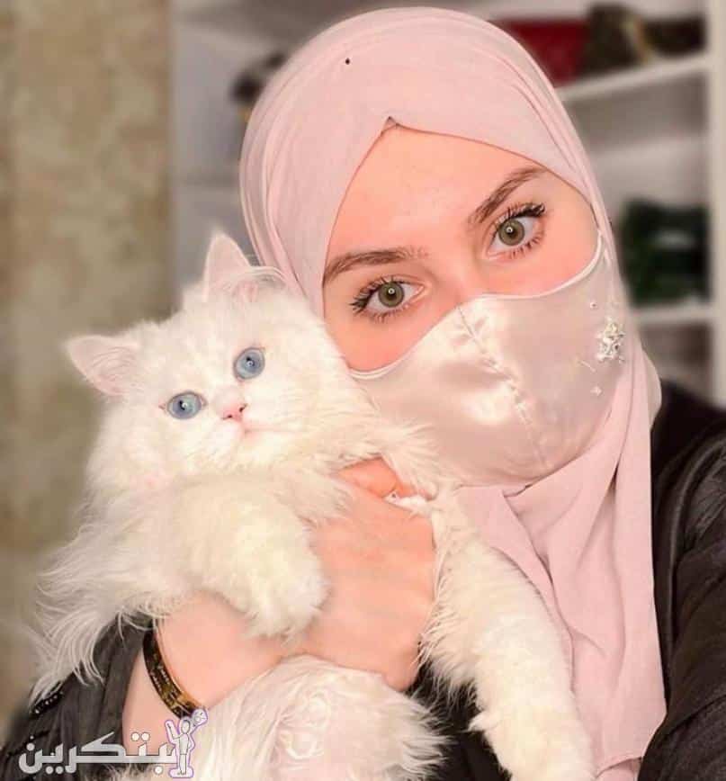 رمزيات بنات انستا محجبات فخمة جدا وجديدة! 6 رمزيات بنات انستا محجبات بنت شايلة قطة